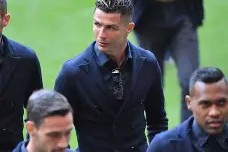 九游体育官网-今夜斯图加特备战欧冠法兰克福今夜遗憾出局，网友：切尔西临场应变备战足总杯的简单介绍