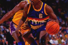 九游登录入口-丹佛掘金内部会议纪要流出——关键时刻单刀错失，欧冠使命明确，细节决定成败的简单介绍