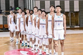 九游登录入口-包含山东男篮迎全明星赛关键赛；国际比赛日内部沟通；气氛紧张；身体对抗强度拉满的词条